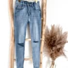Skinny Jeans mit Cuts an den Knien - Vazzola Fashion Onlineshop